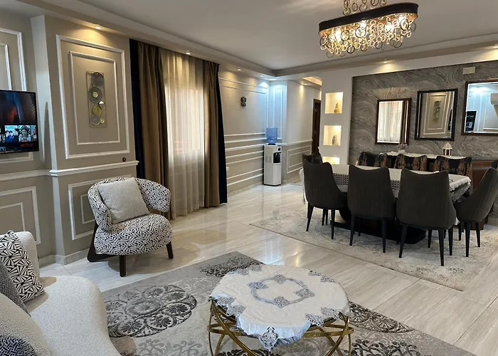 Luxurious Apartment In Cairo